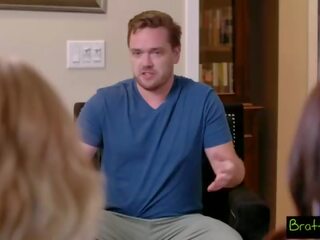 步 sisters bff maybe you could stroke his little putz too so we can get back to work s16&colon;e9