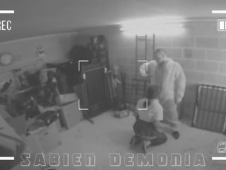 Cctv footage von bezaubernd teenager sabien demonia bekommen gefickt im arsch von schule arbeiter