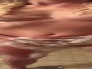 قذر القليل مرافقة عروض نفسها استمناء مع الشرجي قابس كهرباء و vibrator—cumplaywithus2
