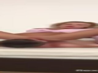 Balerina facesitting lara îngheţ
