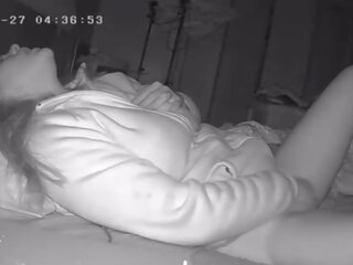 母狗 醒来 向上 早 到 擦 她的 的阴户 前 工作 隐 凸轮